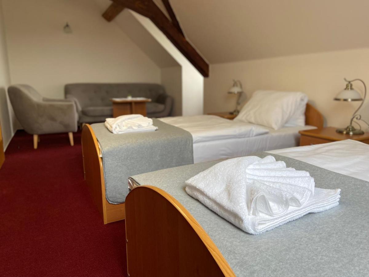 Hotel Zamecek Raspenava Luaran gambar