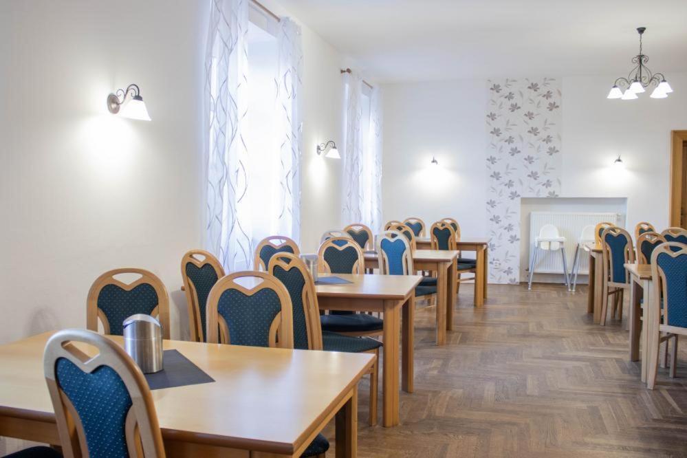 Hotel Zamecek Raspenava Luaran gambar